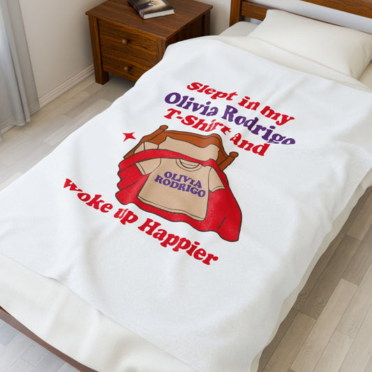 Slept in my Olivia Rodrigo T-shirt and woke up Happier - Plush Blanket